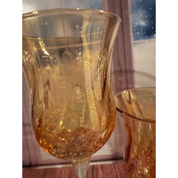 🍷 European Vintage Optic Swirl Pastel Wine Glasses – Set of 6 - Picture 5 of 7